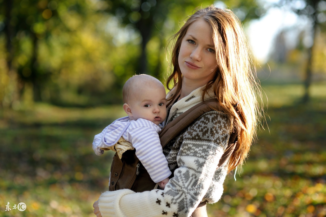 产后妈妈头发掉发怎么打理,妈妈产后大把掉头发