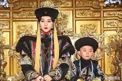 皇太后问将军:咱们的兵怎么样?将军答:不知道!之后大清亡了!