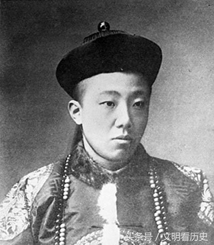 皇太后问将军:咱们的兵怎么样?将军答:不知道!之后大清亡了!