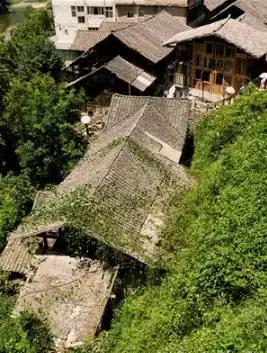 忠路老屋基,太美哒,美得登上《武陵土家》封面