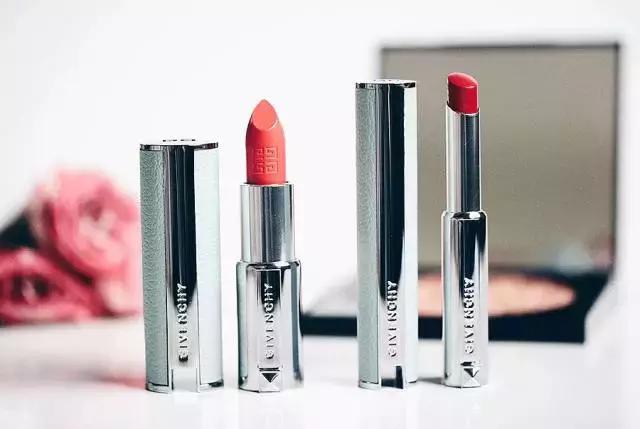 最爆的口红是哪几款,今年最火的口红是哪一款