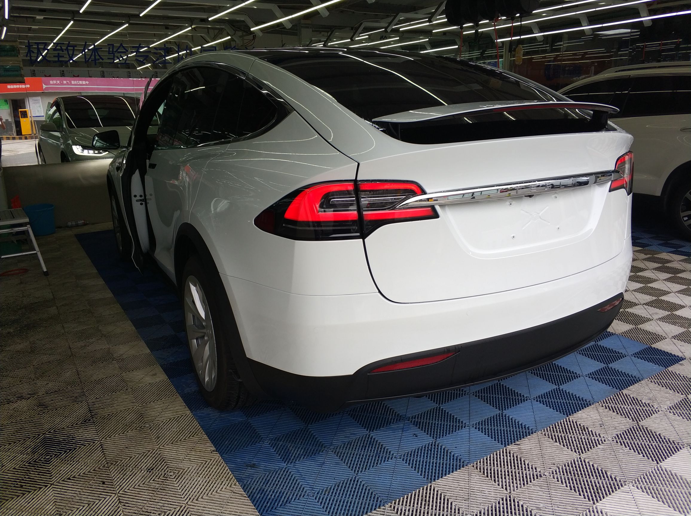 隐形车衣tpu材质,隐形车衣ptu和tpu材质区别