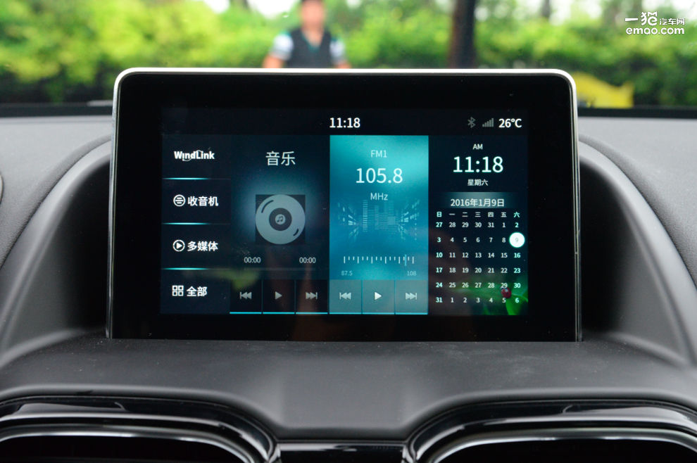 国产小型suv东风风神ax4,5到7万suv东风风神ax4