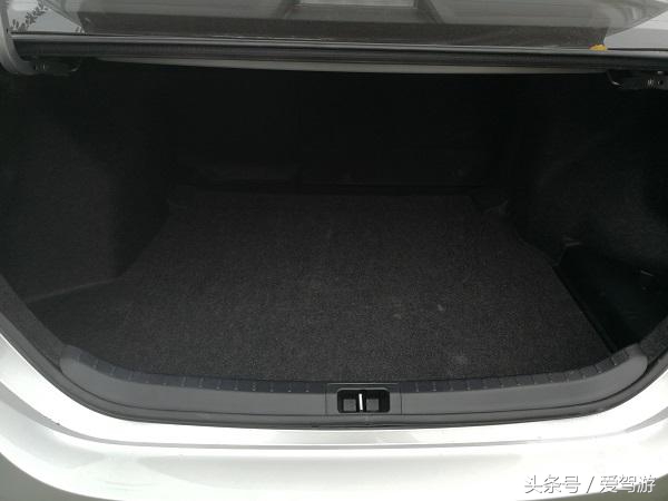 丰田卡罗拉2017款改款1.2tcvtgl,丰田卡罗拉2017款1.2tcvtgl-i