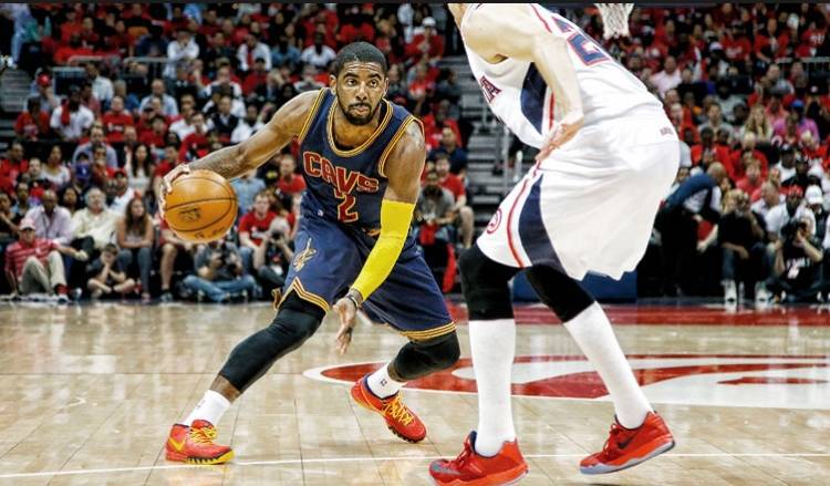 刚开始打篮球必备的5招基础变向,轻松学一招虐遍野球场!