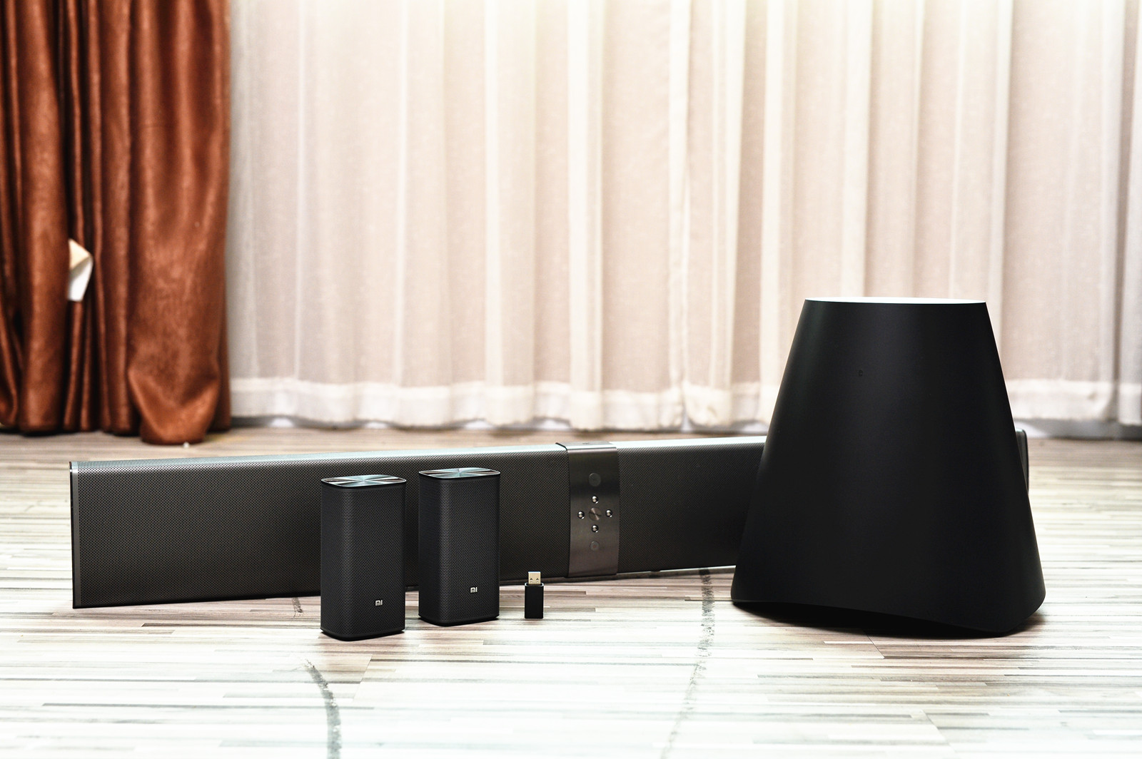 小米电视465寸全面屏旗舰版,小米电视4a