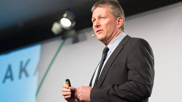 2000万欧元足球教练,3000万欧元教练