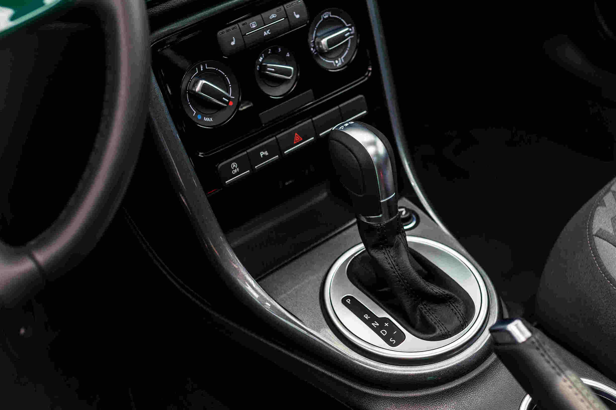 大众汽车甲壳虫最新款,大众进口甲壳虫2021款报价