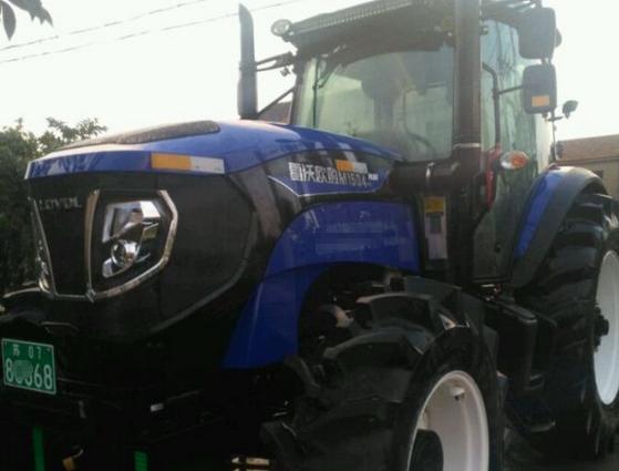 雷沃15年190马力拖拉机,1504拖拉机雷沃和东方红选哪个好