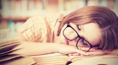 女人脾胃虚湿气重症状,女人湿气重的症状是什么啊