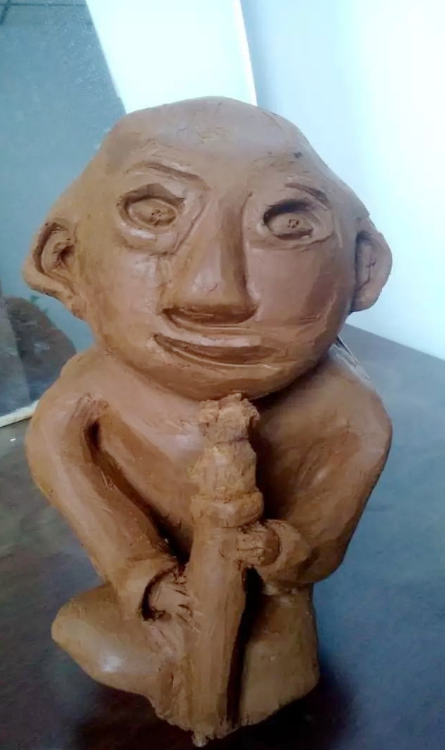 义马“泥人周”，酷爱普通红胶泥，烂泥巴塑出憨态可掬小泥人！