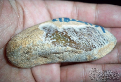 翡翠玉雕雕刻过程,用心去雕刻