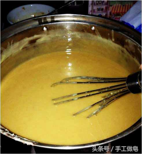 迷迭香红糖纯茶油手工皂步骤分享