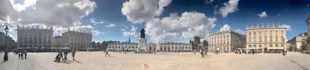 安以轩戚薇同台,安以轩为爱宣言