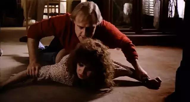 有的电影你嘴里说恨,身体却欲罢不能