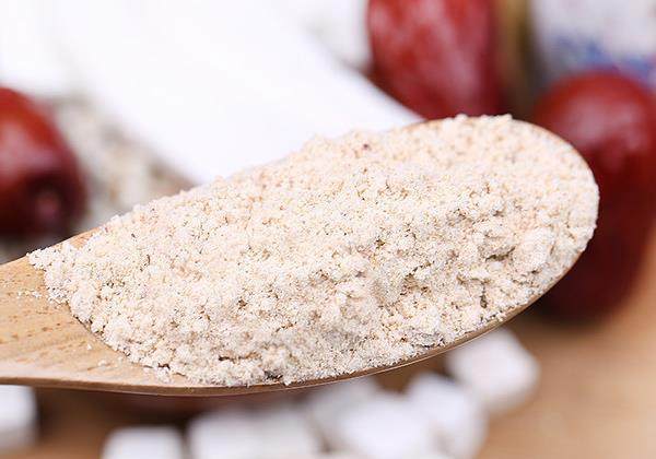 小肚子突出像孕妇？不起眼的小食材每天吃，燃脂刮油甩掉大肚腩