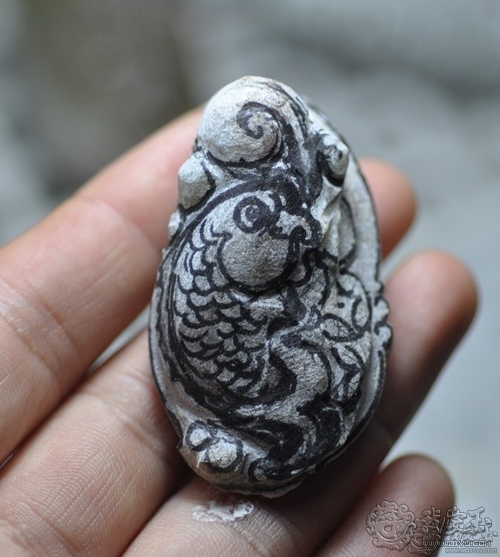 翡翠玉雕雕刻过程,用心去雕刻