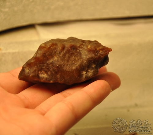 翡翠玉雕雕刻过程,用心去雕刻