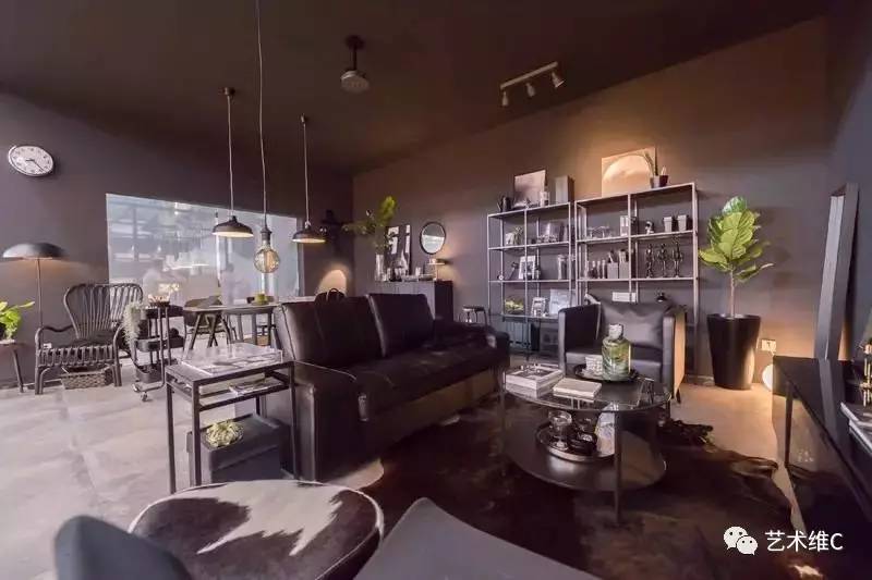 两口子吵架后怎么装修,小两口为装修风格不一样吵架