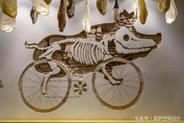 西班牙有家快餐厅也太有意思了，尽然用火腿来做装饰