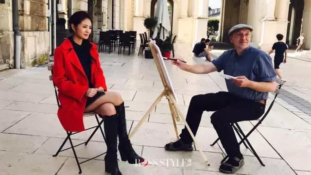 安以轩戚薇同台,安以轩为爱宣言