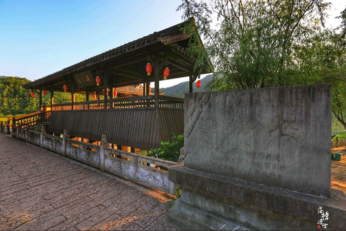 鍙ゅ牥鐢讳埂涔℃剚,鍙ゅ牥鐢讳埂鑹烘湳灏忛晣