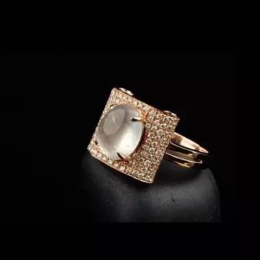 蓝宝石适合哪个星座,各种星座适合佩戴什么