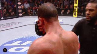 梅威瑟把嘴炮怼得哑口无言,梅威瑟耍诈ko对手