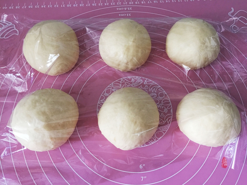 口感松软绵密丝滑香甜软糯不粘牙,绵软醇香