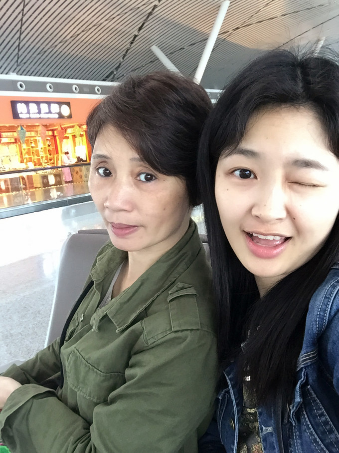 带着妈妈享受三亚的海