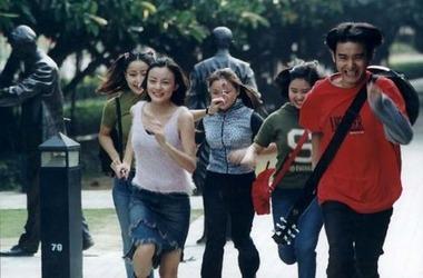 用保温杯摇滚成员让人怀念偶像剧《青春的童话》里的李小璐任斯璐