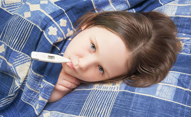 外感暑湿感冒，内有恶心呕吐，藿香正气水是对抗这种状态的高手！