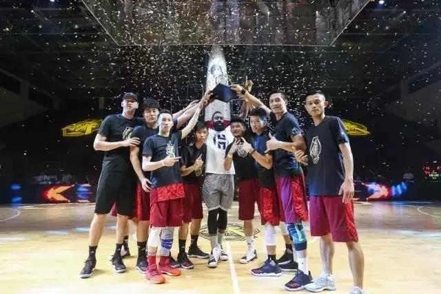 除了火拼、掰转盘和女主持的屁股,这次哈登中国行你可不能忘了它