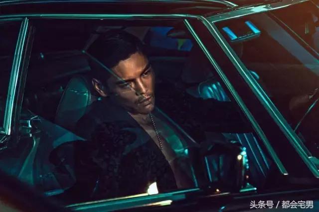 功夫小子帅气登场,功夫小子变身