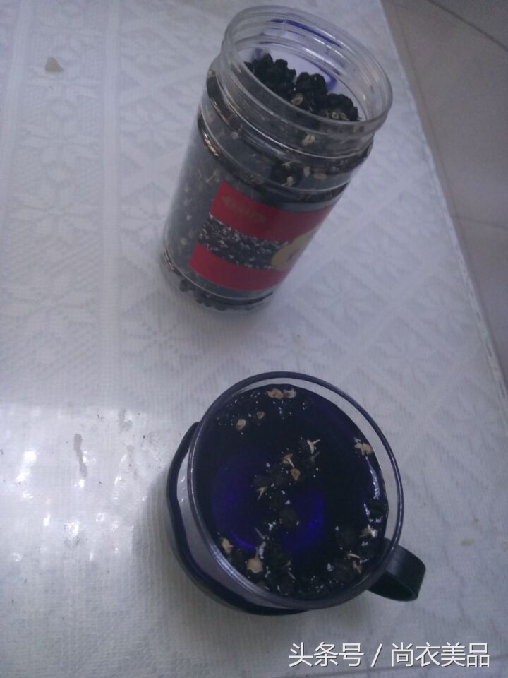 兰州黑枸杞有什么功效,新疆柴达木盆地的黑枸杞