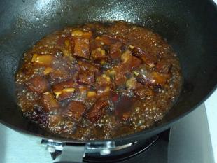 无锡特产美食酱排骨,无锡名菜排骨