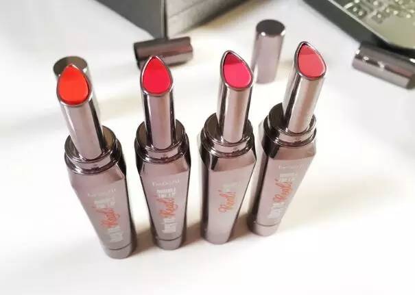 双色口红风暴来袭！戏精本精了