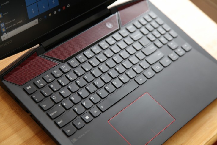 联想拯救者y720i77700hq键盘,拯救者y700和y720代哪个打游戏好