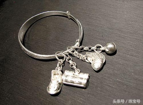 如何选择小孩子佩戴的珠宝首饰,儿童珠宝首饰有哪些