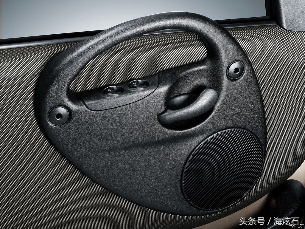 梦迪博朗和众泰朗悦的区别,众泰梦迪博朗17年二手车价格