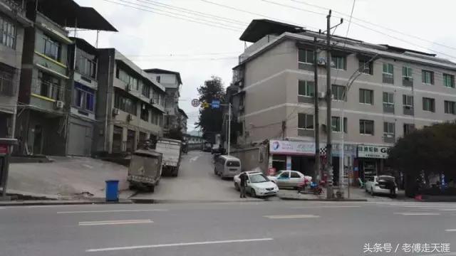 梁中与红中曾合校办学多年~两校原是亲生血缘关系