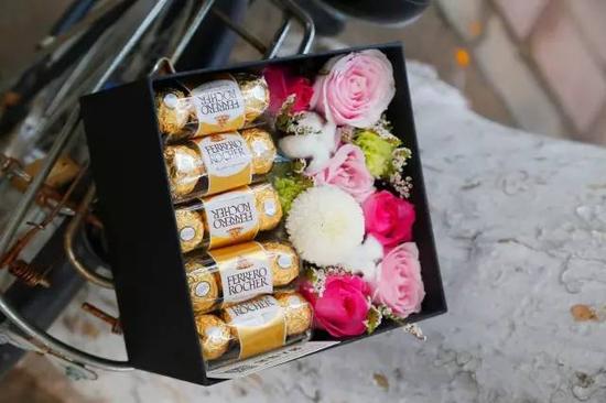 藏在巷子里的花店,隐藏在城市里的花店