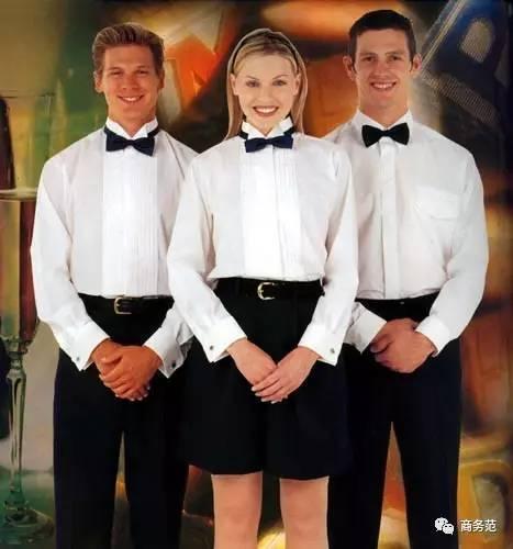 最适合30岁男人穿的品牌,30岁成功男人穿哪些品牌