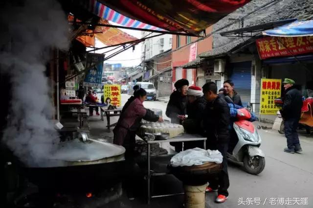 梁中与红中曾合校办学多年~两校原是亲生血缘关系