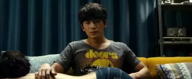 成年人的爱情有浪漫吗,成年人的爱情是怎么开始的