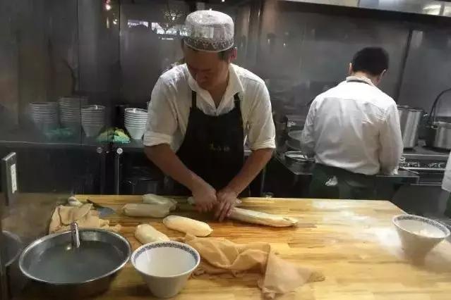 中国兰州拉面征服日本人,兰州拉面在日本视频