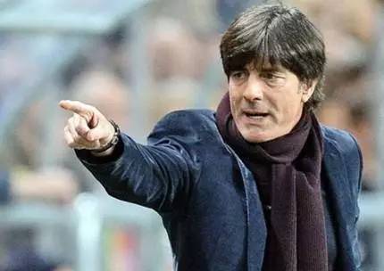 读品：去乌之战，安保至上｜谁制定韩联赛U22政策？