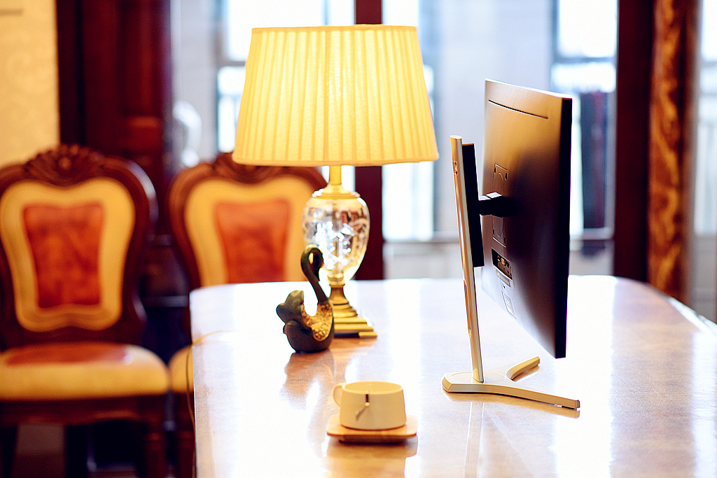 所见即所得台式电脑,hkct7000钻石版专业级显示器