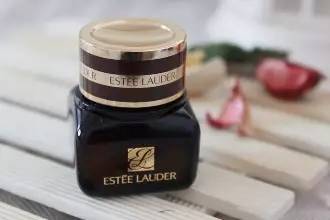 艾特扬州所有人，眼霜用的早，五十岁都不显老！