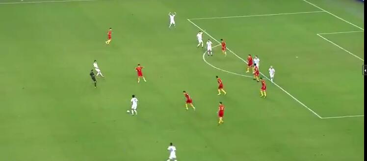 广州恒大郑智和郜林,国足1:2输给叙利亚队长郑智